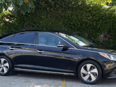 Used 2016 Hyundai Sonata Limited FWD image 3