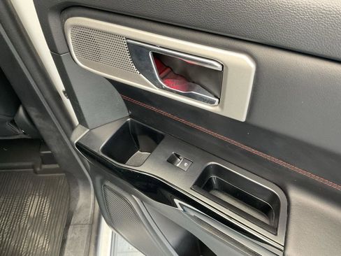 Used 2022 Ford Explorer ST-Line w/ Class IV Trailer Tow Package image 17