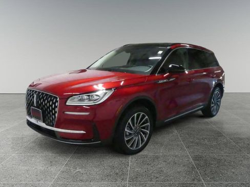 New 2025 Lincoln Corsair Reserve w/ Rear Removable Package Tray image 3