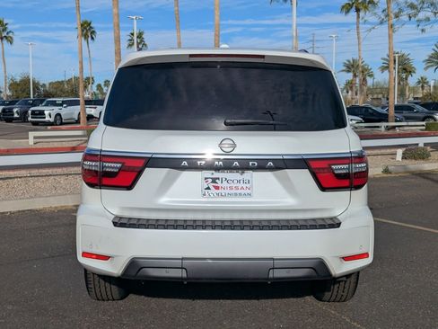Certified 2022 Nissan Armada SV w/ SV Appearance Package image 5