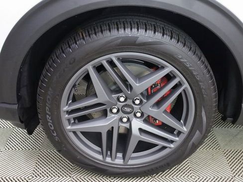 New 2025 Ford Explorer ST image 16