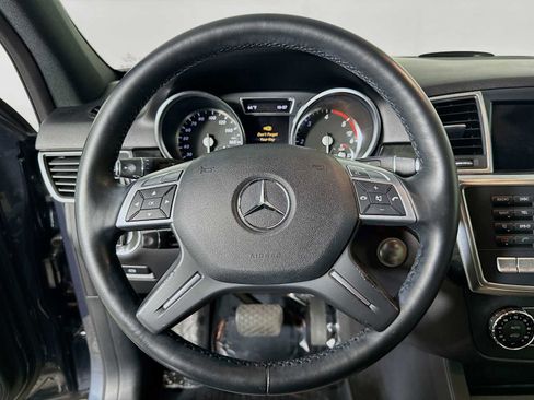 Used 2013 Mercedes-Benz ML 350 BlueTEC 4MATIC image 11