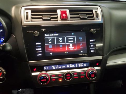 Used 2017 Subaru Legacy 2.5i Premium image 18