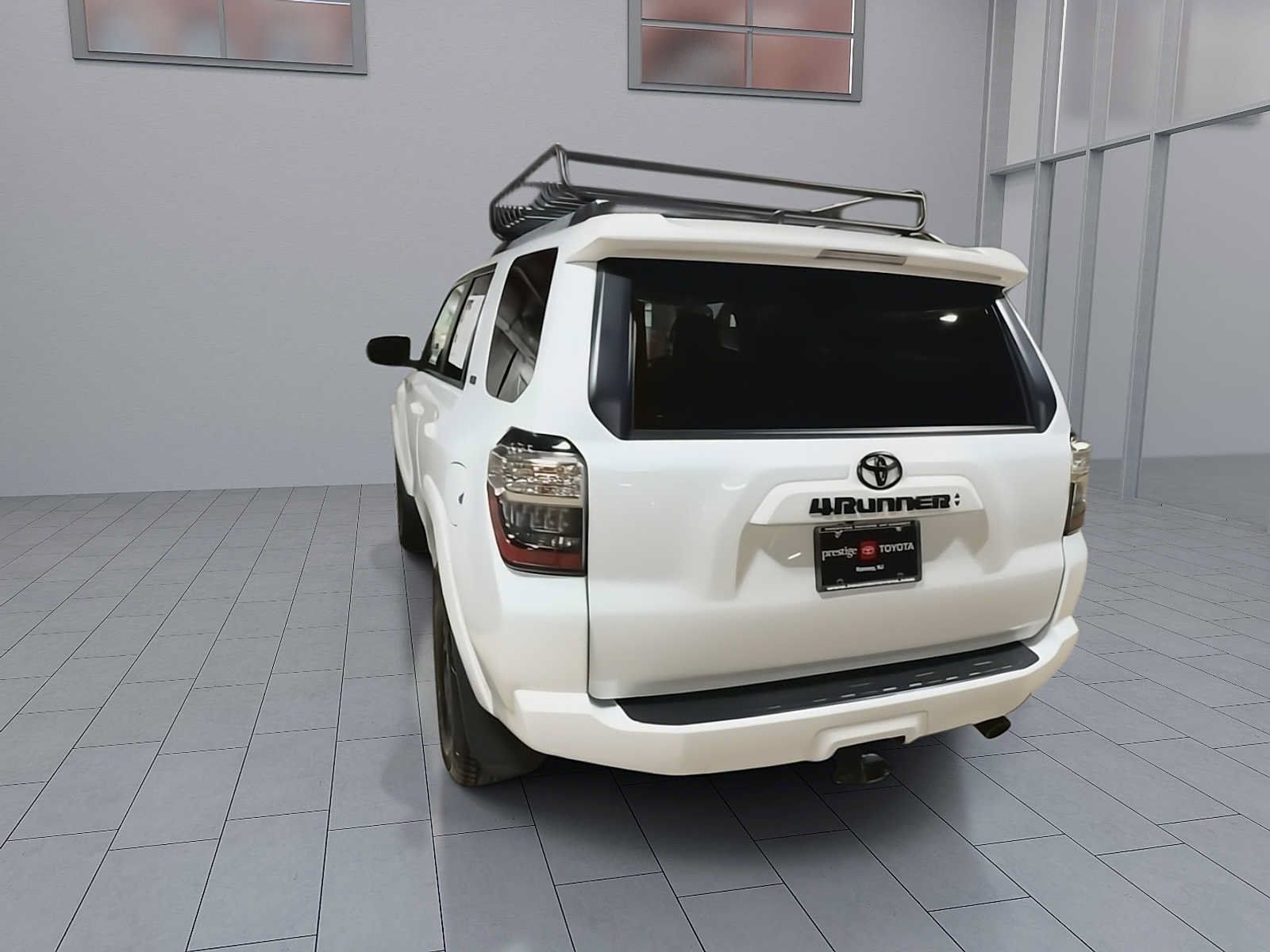 Certified 2024 Toyota 4Runner SR5 AWD/4WD image 7