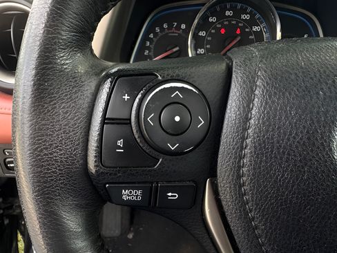 Used 2013 Toyota RAV4 Limited FWD image 22