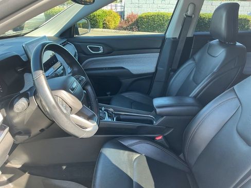 Used 2022 Jeep Compass Latitude AWD/4WD image 10