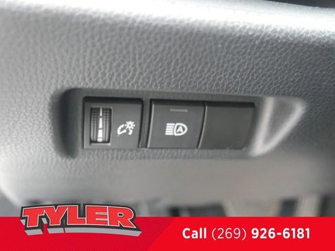 Used 2024 Toyota RAV4 Adventure image 23