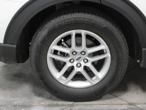 Used 2025 Ford Explorer Active w/ Active Comfort Package image 56