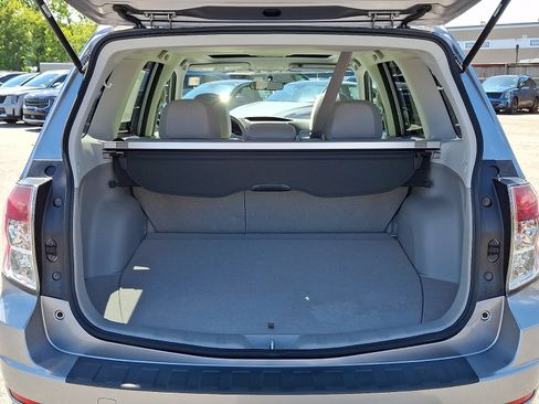 Used 2010 Subaru Forester 2.5X Premium AWD/4WD image 28