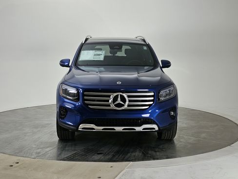 New 2026 Mercedes-Benz GLB 250 4MATIC image 5