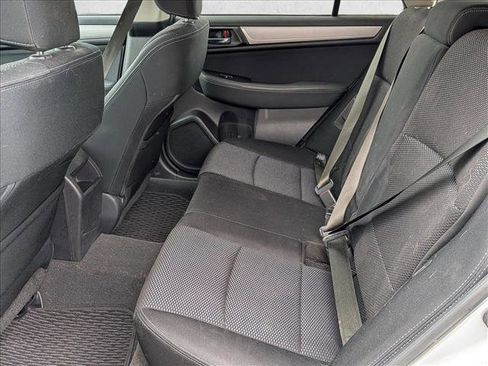 Used 2015 Subaru Outback 2.5i Premium image 13