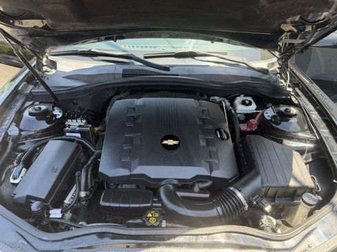 Used 2015 Chevrolet Camaro LT RWD image 10