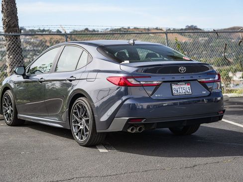 Used 2026 Toyota Camry SE w/ Multimedia Upgrade Package FWD image 8