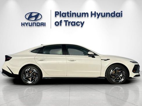 New 2026 Hyundai Sonata SEL FWD image 3