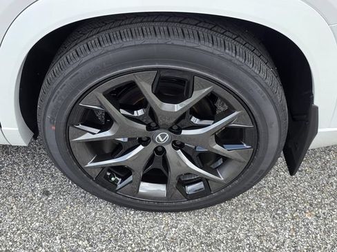 New 2026 Lexus TX 500h AWD image 39