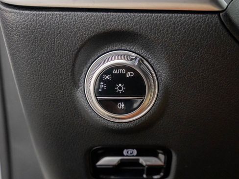 New 2026 Mercedes-Benz C 300 4MATIC Sedan image 20