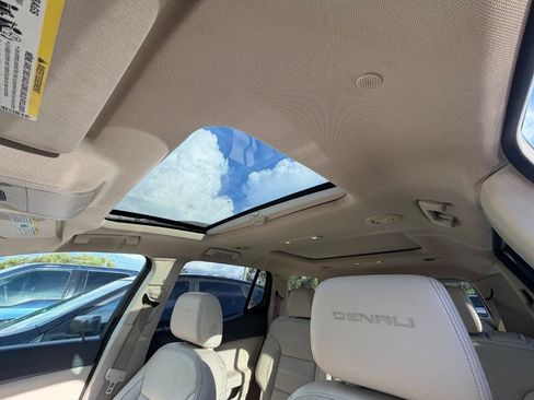 Used 2020 GMC Acadia Denali w/ Trailering Package FWD image 25