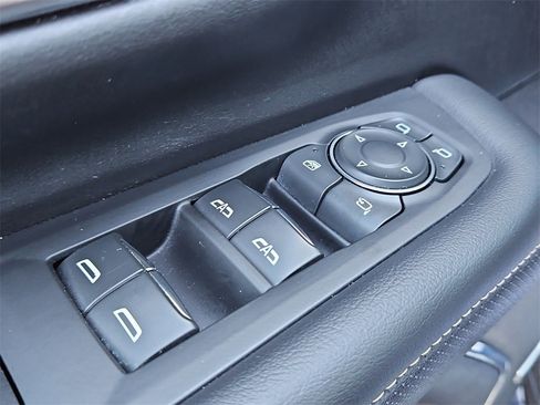 Used 2023 Chevrolet Tahoe Premier image 34