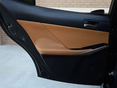 Used 2015 Lexus IS 250 w/ Premium Package RWD image 20
