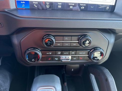 New 2025 Ford Bronco Big Bend w/ Black Diamond Package AWD/4WD image 24