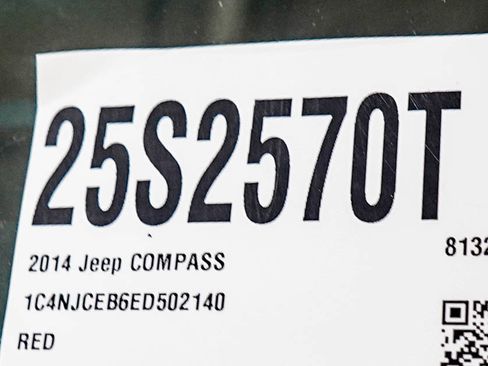 Used 2014 Jeep Compass Latitude FWD image 27