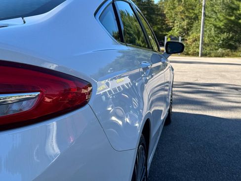 Used 2017 Ford Fusion Energi Titanium FWD image 16