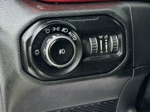Used 2020 Jeep Wrangler Unlimited Rubicon AWD/4WD image 11