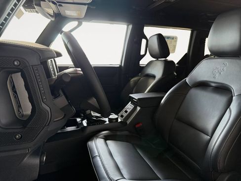 New 2026 Ford Bronco Outer Banks w/ Sasquatch Package AWD/4WD image 16