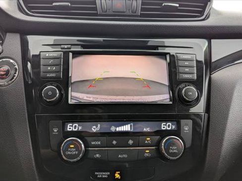 Used 2019 Nissan Rogue Sport SV FWD image 28