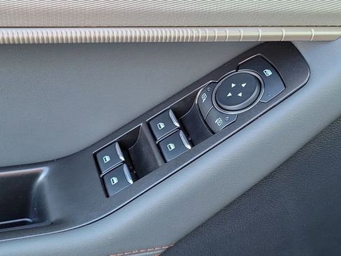 Used 2026 Ford Explorer Active RWD image 14