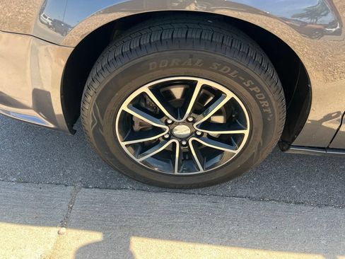 Used 2019 Dodge Grand Caravan GT FWD image 12