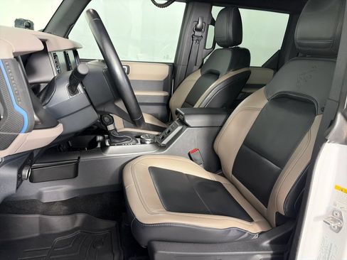 Used 2023 Ford Bronco Wildtrak AWD/4WD image 11