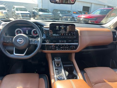 Certified 2024 Nissan Pathfinder Platinum w/ Cargo Package image 16