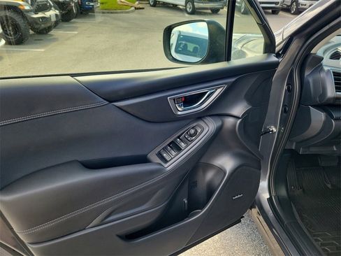 Used 2024 Subaru Forester Premium image 25