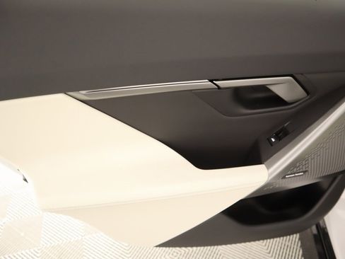 New 2025 BMW 530i w/ M Sport Package image 18