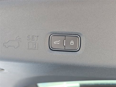 New 2026 Lincoln Navigator L Black Label AWD/4WD image 10