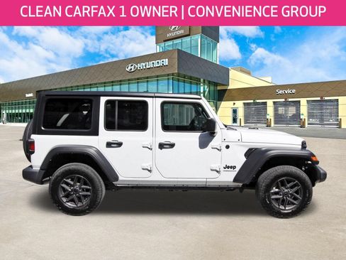 Used 2024 Jeep Wrangler Unlimited Sport AWD/4WD image 4