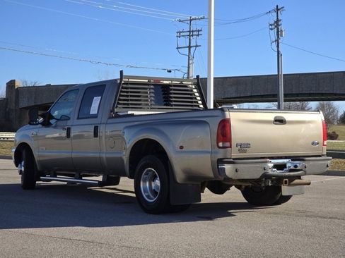 Used 2004 Ford F350 XLT image 12