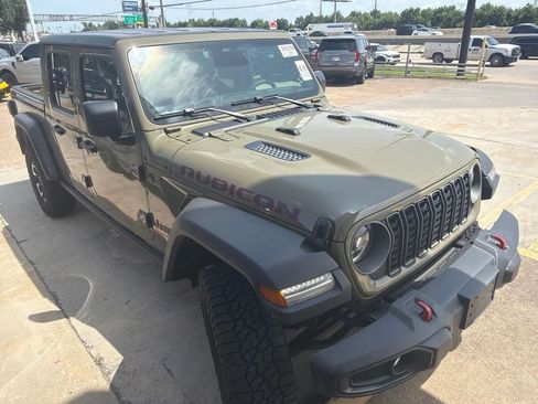 Used 2026 Jeep Gladiator Rubicon AWD/4WD image 3