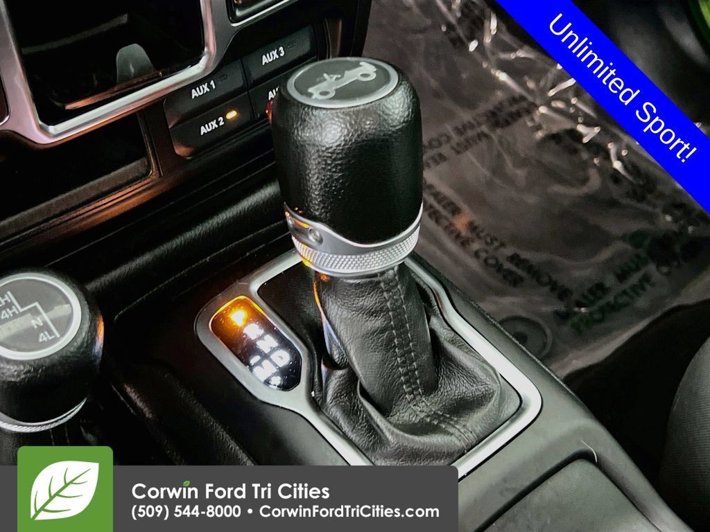 Used 2018 Jeep Wrangler Unlimited Sport AWD/4WD image 10