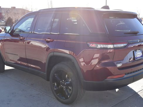 New 2026 Jeep Grand Cherokee Limited w/ Limited Altitude Package image 7