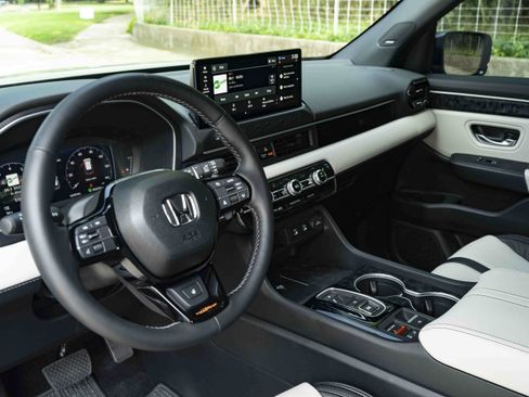 Used 2026 Honda Passport TrailSport Elite image 16