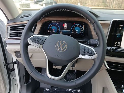 New 2026 Volkswagen Atlas SE FWD image 14
