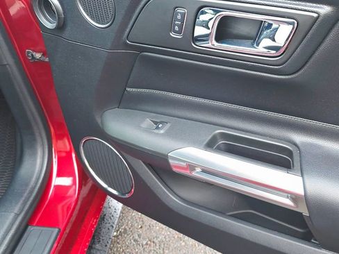 Used 2016 Ford Mustang Premium RWD image 5