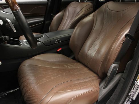 Used 2014 Mercedes-Benz S 550 Sedan image 18