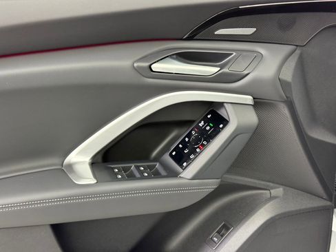 New 2025 Audi Q5 Premium Plus image 25