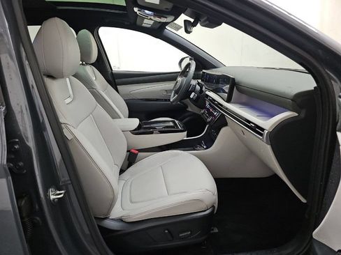 Used 2025 Hyundai Tucson Limited AWD/4WD image 12