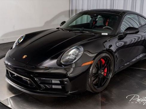 Used 2024 Porsche 911 Carrera GTS RWD image 8