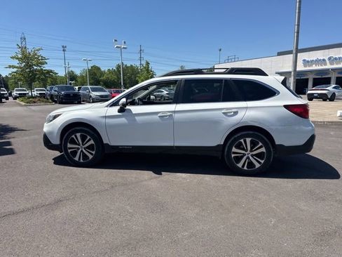 Used 2019 Subaru Outback 2.5i Limited AWD/4WD image 12
