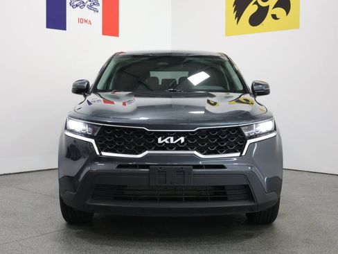 Used 2022 Kia Sorento LX FWD image 7